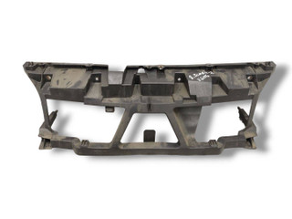 передняя панель крепления облицовки (телевизор) Renault Scenic 2 поколение 2006, 1.6 л., i, K4M 812, бензин, 5МКПП, noir / nv676, минивэн, передний привод, правый руль, 8200140174