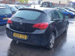 Opel Astra J 2010