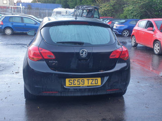 Opel Astra J 2010