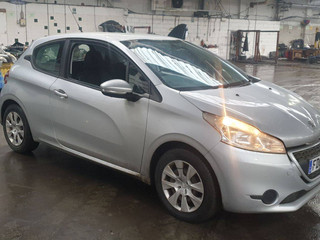 Peugeot 208 2012