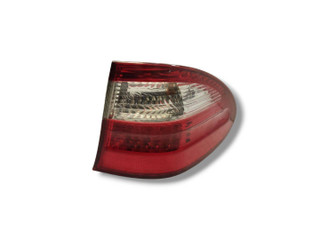 фонарь задний правый Mercedes-Benz E-Класс W211/S211 S211 2004, 3.2 л., CDi, OM 648.961, дизель, АКПП, brillantsilber / 744, универсал, задний привод, правый руль, A2118201664
