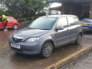 Mazda 2  DY 2005