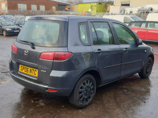 Mazda 2  DY 2005