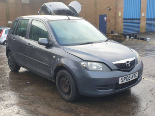 Mazda 2  DY 2005