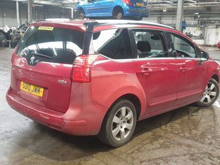 Peugeot 5008  T8 2010