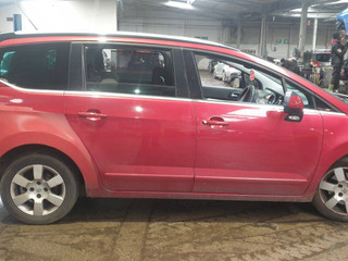 Peugeot 5008  T8 2010