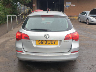 Opel Astra J рест. 2013