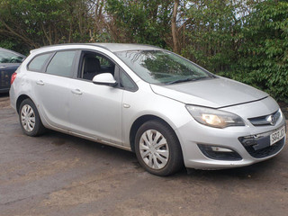 Opel Astra J рест. 2013
