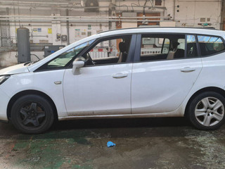 Opel Zafira 3  (C) 2015