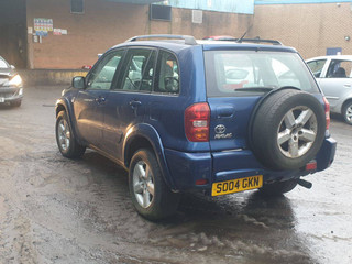 Toyota RAV4 2  (XA20) рест. 2004