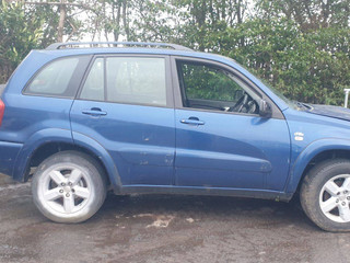 Toyota RAV4 2  (XA20) рест. 2004
