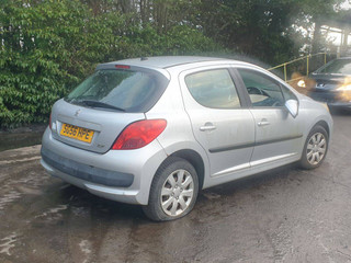 Peugeot 207 2006