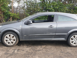 Opel Astra GTC H рест. 2009