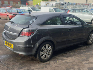 Opel Astra GTC H рест. 2009