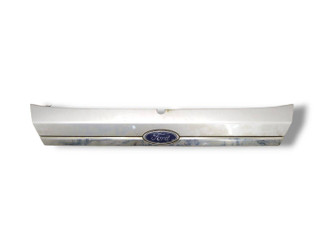 накладка двери (крышки) багажника Ford Fiesta 6 поколение 2010, 1.4 л., TDCi, F6JD, дизель, 5МКПП, moondust silver / 69, хетчбэк 5 дв., передний привод, правый руль, 8A61-A43404-DEW