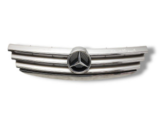 решетка радиатора Mercedes-Benz A-Класс W169 2007, 1.5 л., i, M 266.920, бензин, 5МКПП, kometgrau / 748, хетчбэк 5 дв., передний привод, правый руль, 1698800983