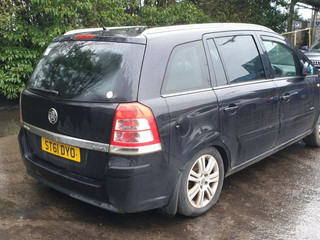Opel Zafira 2  (B) рест. 2011