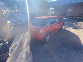 Mini Cooper 2  рест. R56 2011