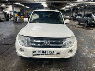 Mitsubishi Pajero 4  рест. V90 2014