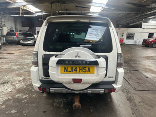 Mitsubishi Pajero 4  рест. V90 2014