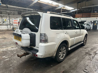 Mitsubishi Pajero 4  рест. V90 2014