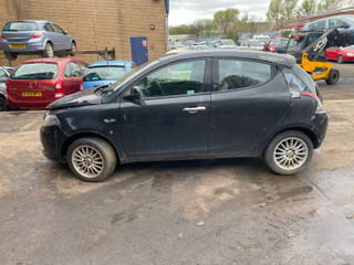 Lancia Ypsilon 3 846 2013