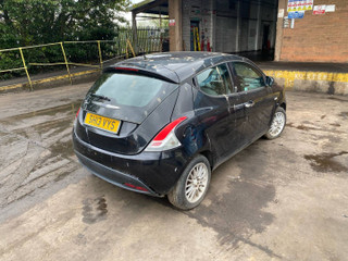 Lancia Ypsilon 3 846 2013