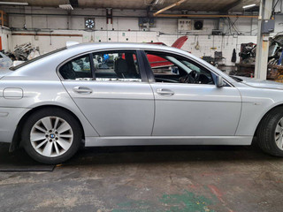 BMW 7 E65/E66/E67 рест. E65 2005