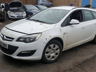 Opel Astra J рест. 2013