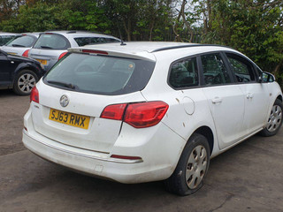 Opel Astra J рест. 2013