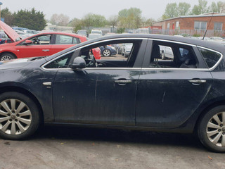 Opel Astra J рест. 2013