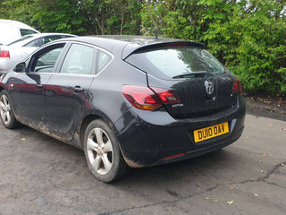 Opel Astra J 2010
