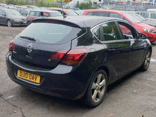 Opel Astra J 2010
