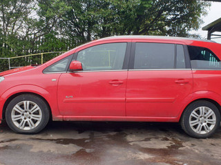 Opel Zafira 2  (B) рест. 2011