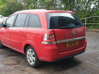 Opel Zafira 2  (B) рест. 2011