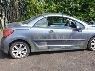 Peugeot 207CC 2007