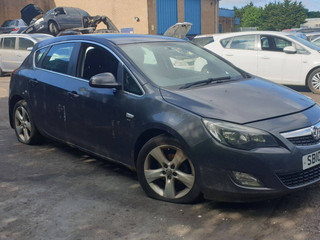 Opel Astra J 2010