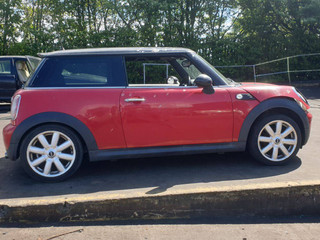 Mini Cooper 2 R56 2010