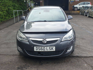 Opel Astra J 2010