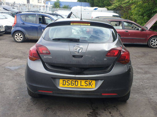 Opel Astra J 2010