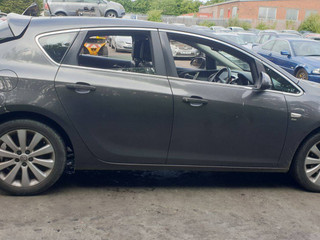 Opel Astra J 2010