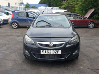 Opel Astra J 2012