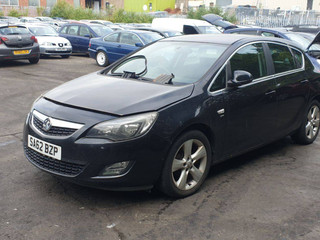 Opel Astra J 2012