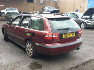 Volvo V40 2-й рест. 2004