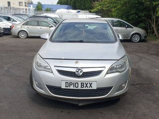 Opel Astra J 2010