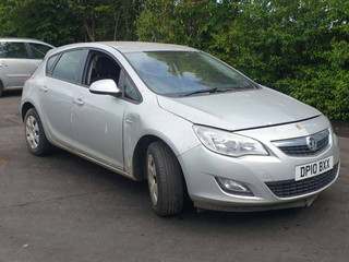 Opel Astra J 2010