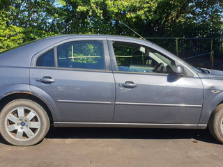 Ford Mondeo 3  рест. 2004