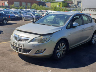 Opel Astra J 2009