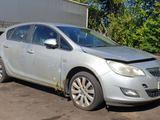 Opel Astra J 2009