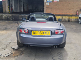Mazda MX-5 3 NC 2005